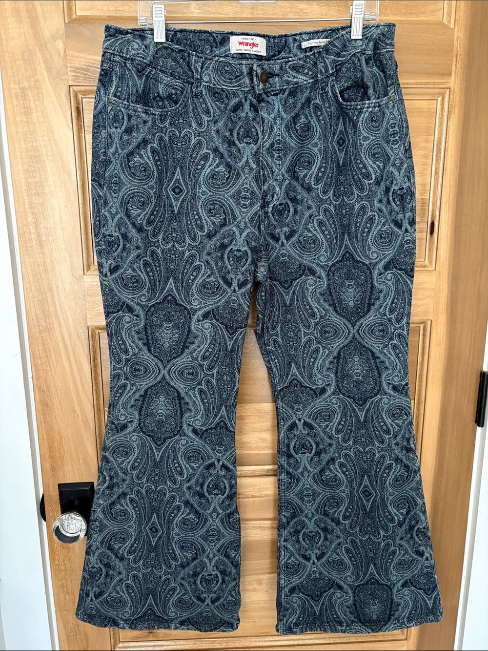 Wrangler Jeans High-Rise Fierce Flare Stretch Denim Pants Blue Paisley Size 16